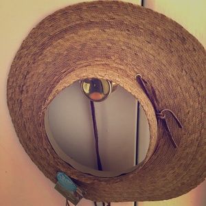 Tula Hat NWT Tan Visor Hat Made from Palm Fronds